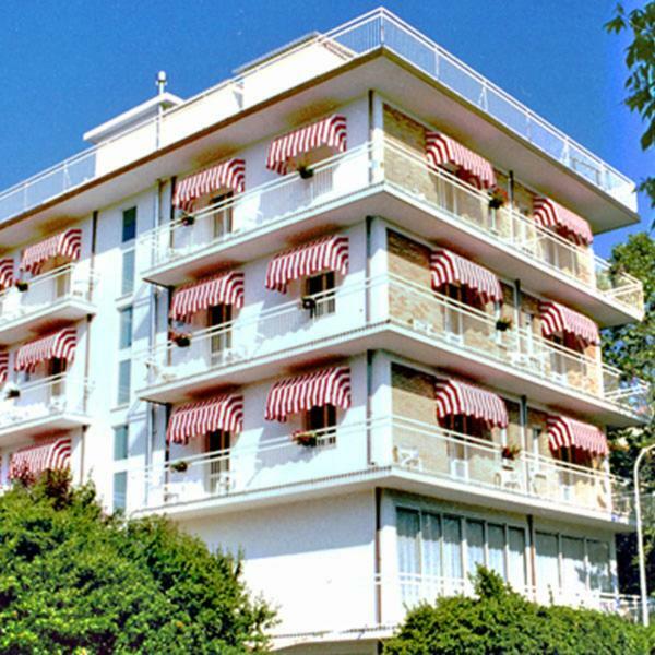 Hotel Ville De Paris Riccione Dış mekan fotoğraf