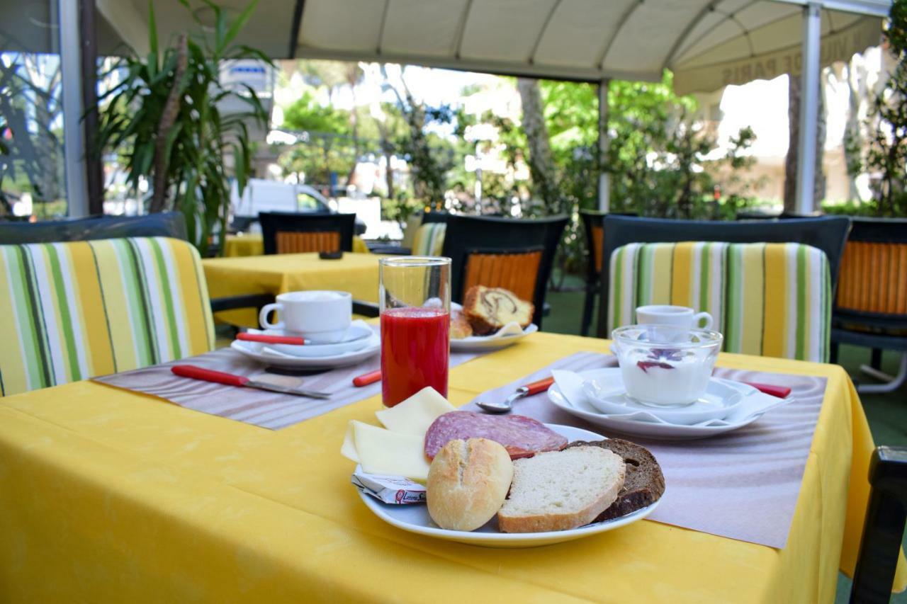 Hotel Ville De Paris Riccione Dış mekan fotoğraf